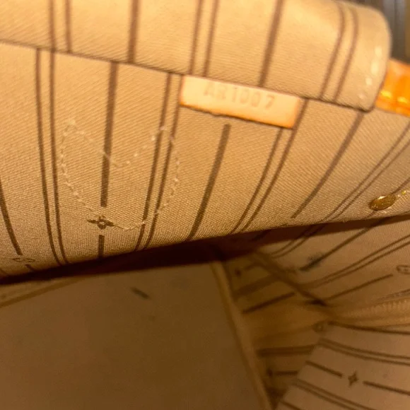 Louis Vuitton Neverfull GM - Picture 8 of 11